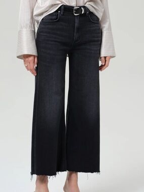 Citizens Of Humanity Lyra Wide Leg Crop Raw Hem
In Medallion size 33